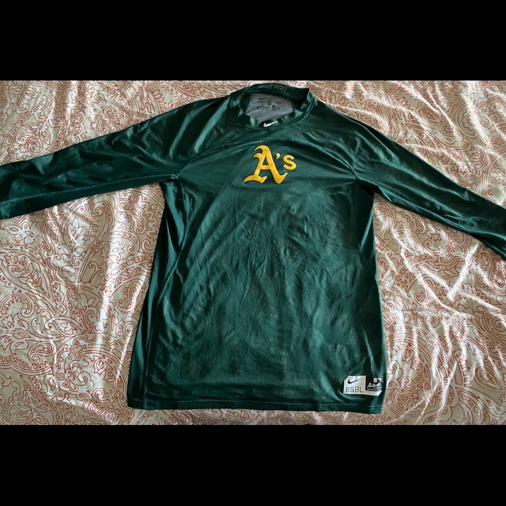 Nike Oakland Athletics 3/4 Fitted Sleeve